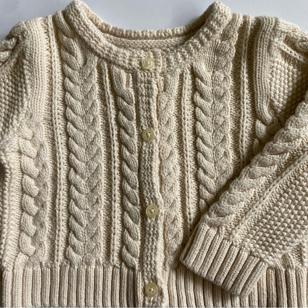 Gap sweater Size 6 12 Months Cardigan Ivory Cable Knit Baby Girls Gapkids White